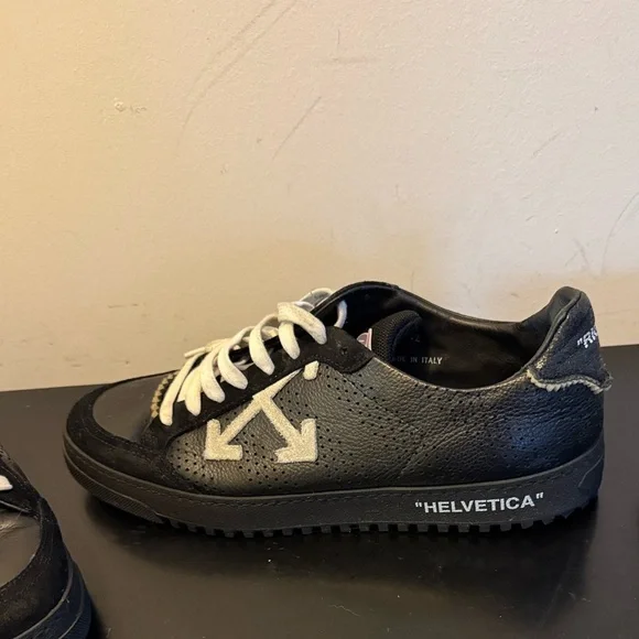 Off-White Black and White Designer Sneakers - Picture 8 of 11